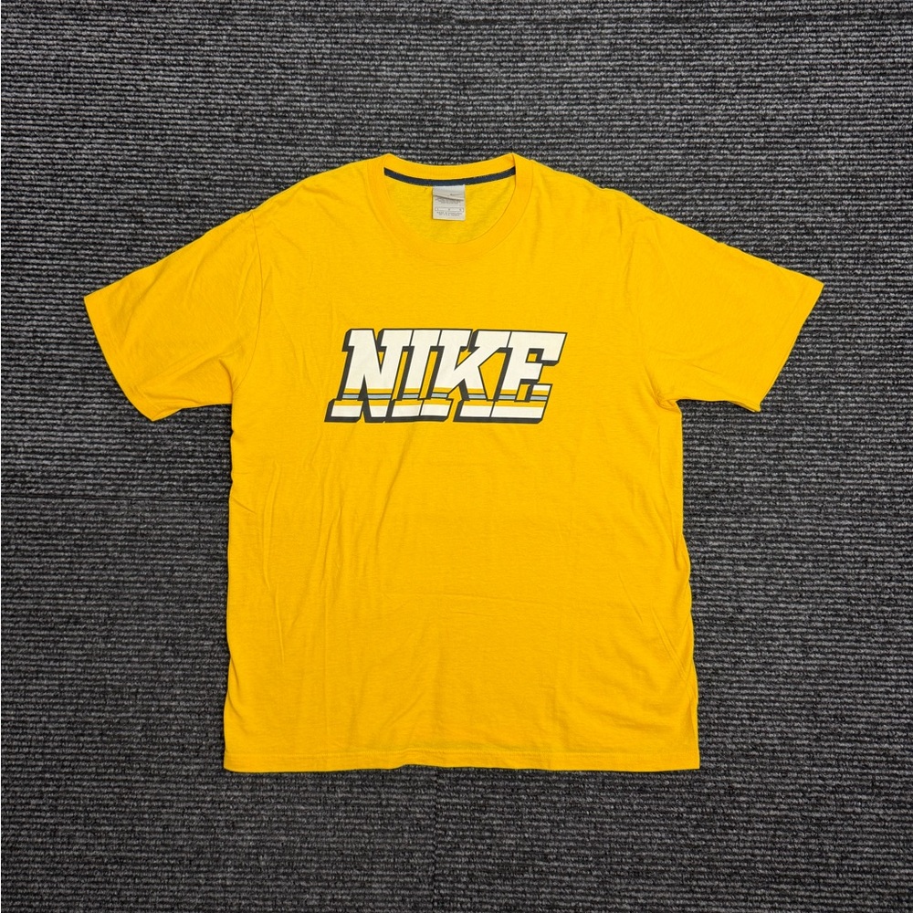 Vintage Nike Shirt Men Large Yellow Center Spellout Logo Tee Crew Y2K 90s
